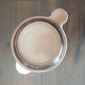 Large Pyrex grab n go bowl with lid